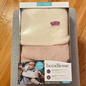 JJ COLE Pink Bundle Me Car Seat Cover. Size 0-12 months. Brand new